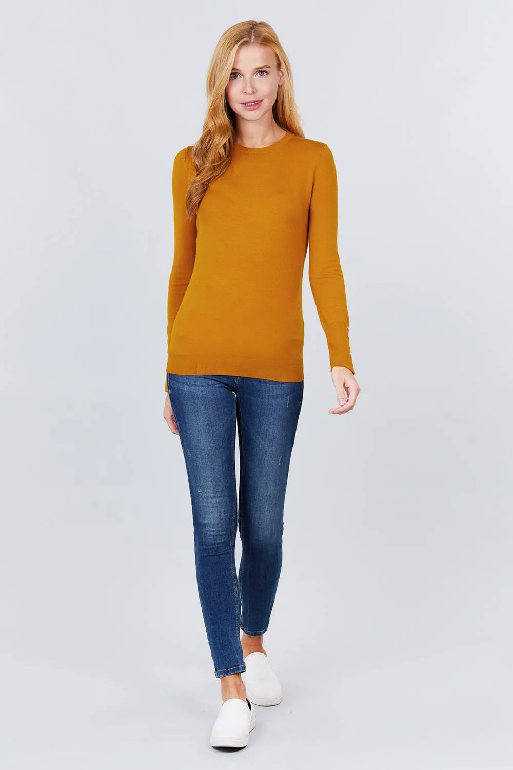 Crew Neck Sweater W/rivet Button