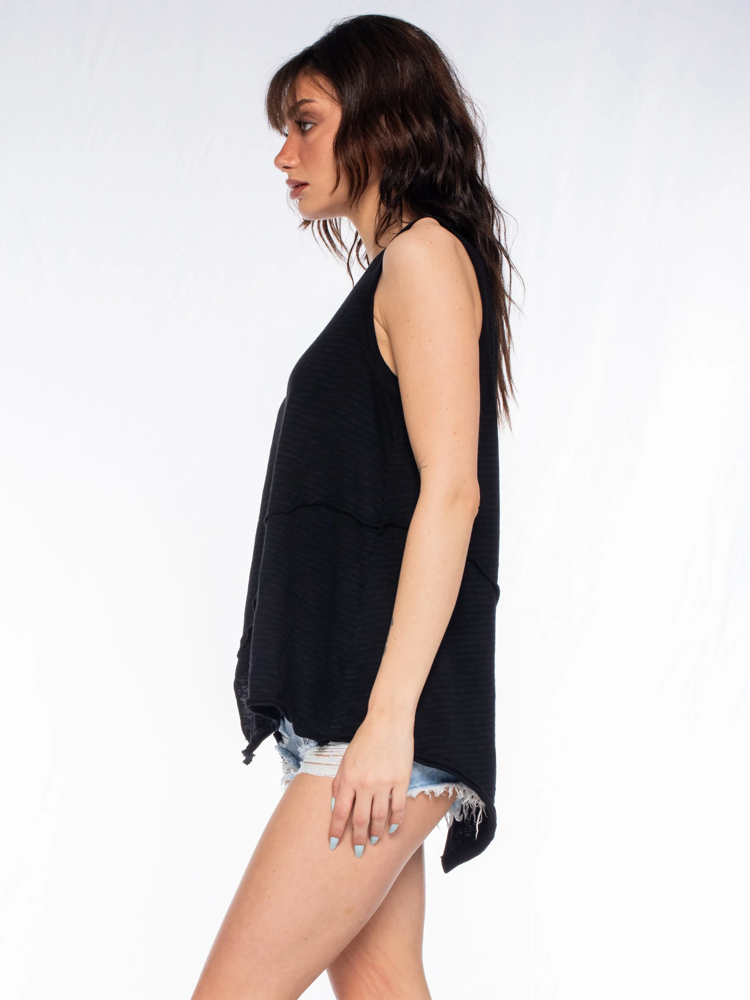 Crossover Hem Shell