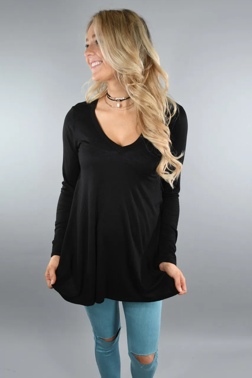 Essential V-Neck Top Black