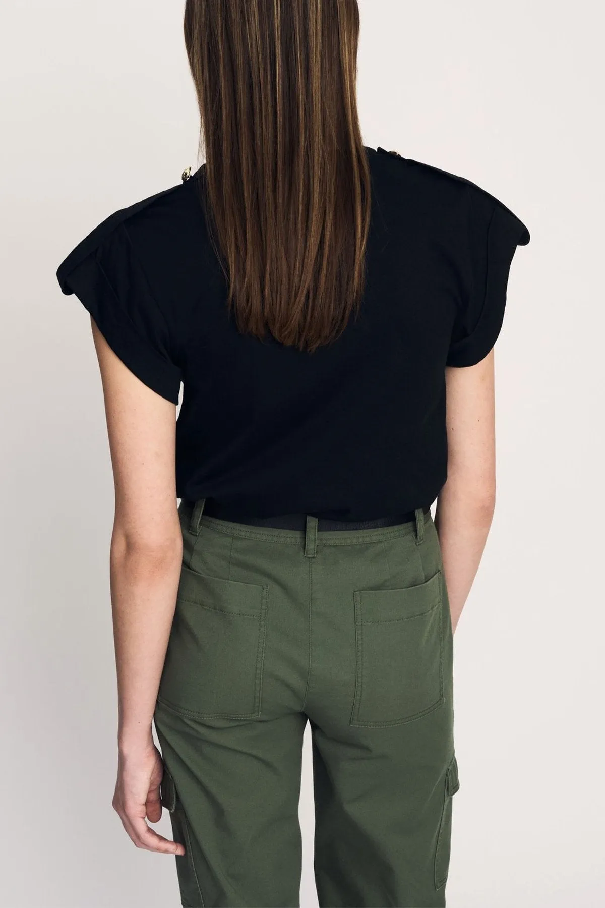 Lynne V-Neck Tee Top in Black