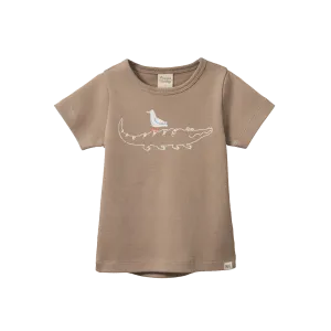 NATURE BABY RIVER TEE CURIOUS CROCODILE PRINT