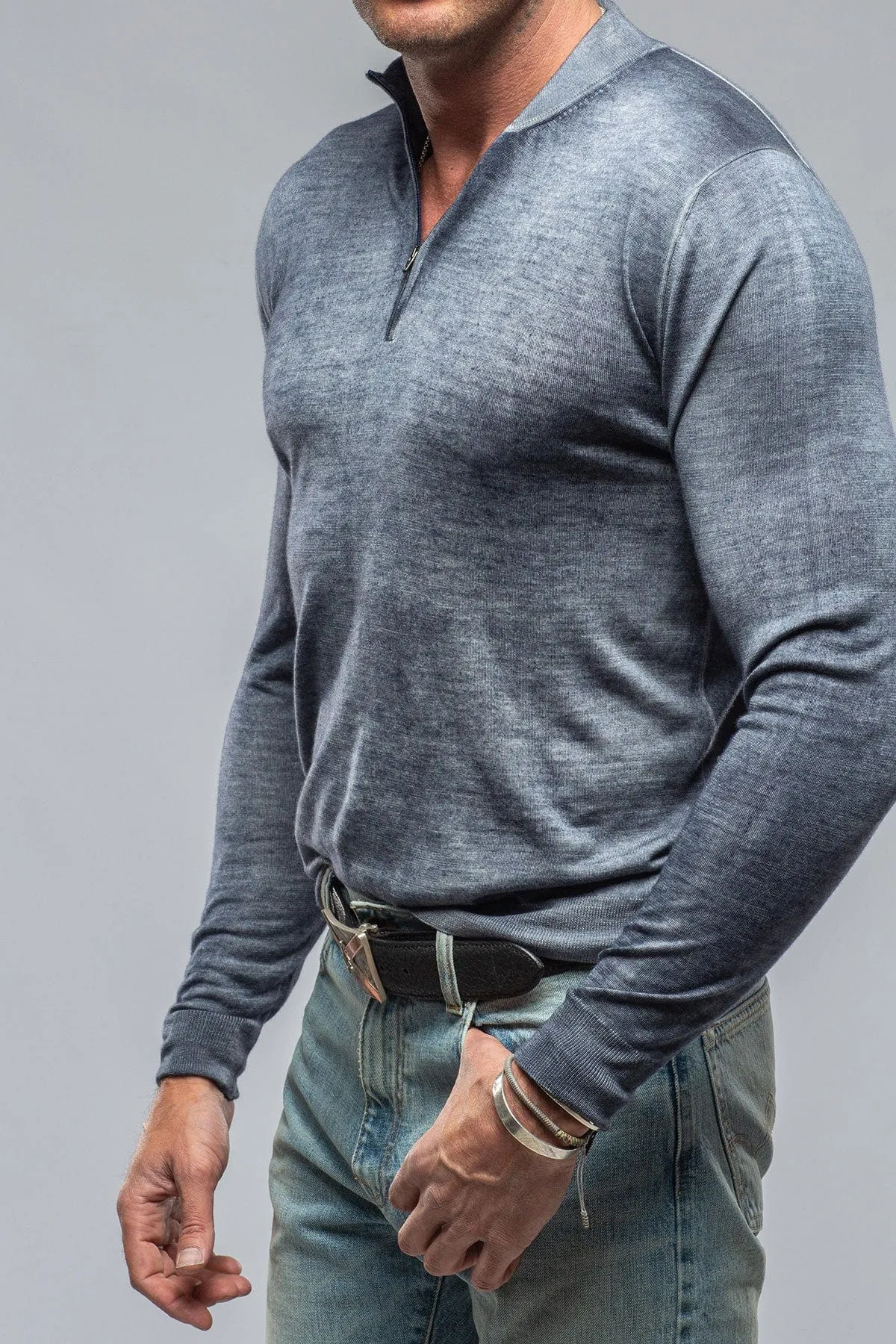 Queniin Cashmere Quarter Zip In Navy