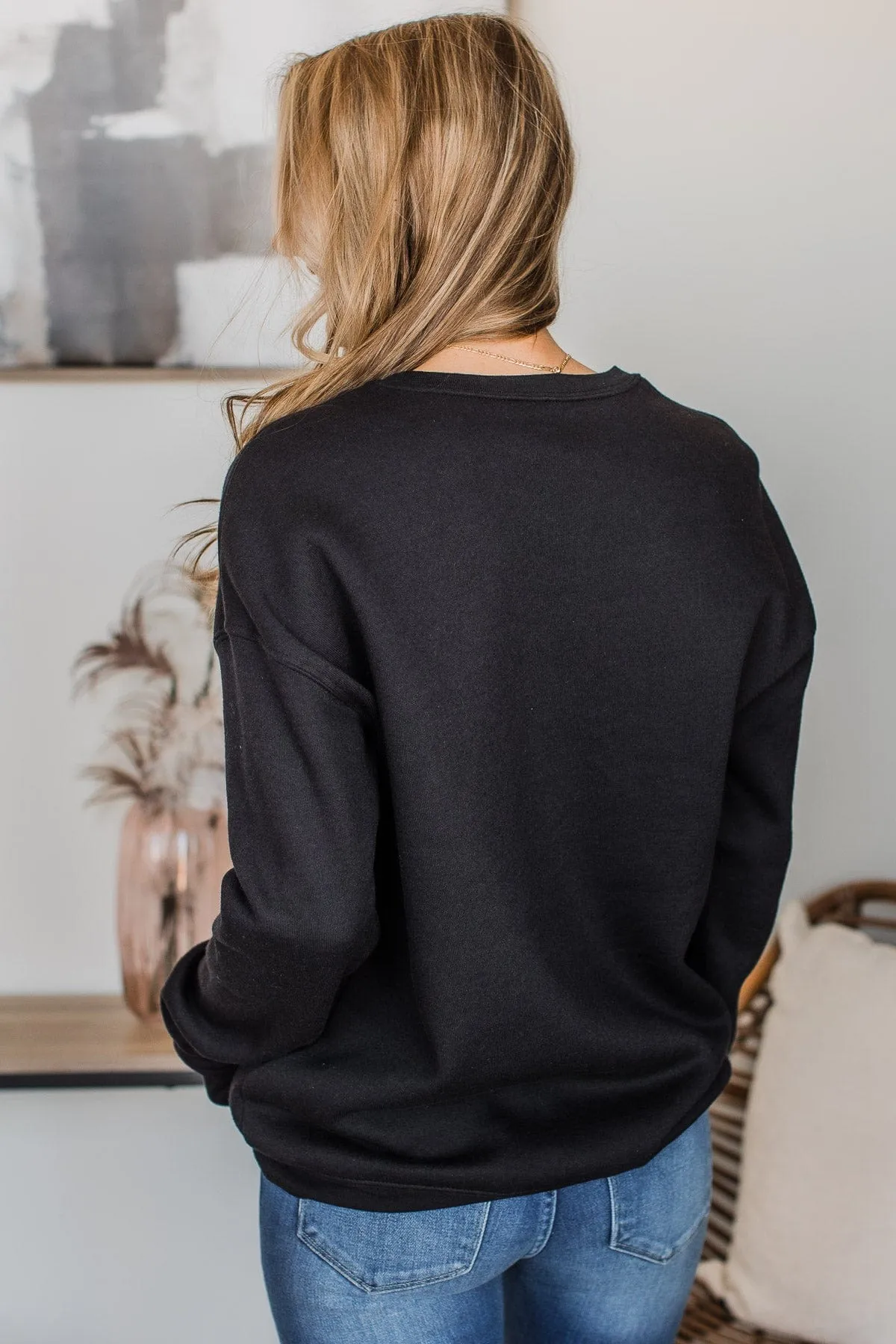 "Campfire Club" Graphic Crew Neck Pullover- Black