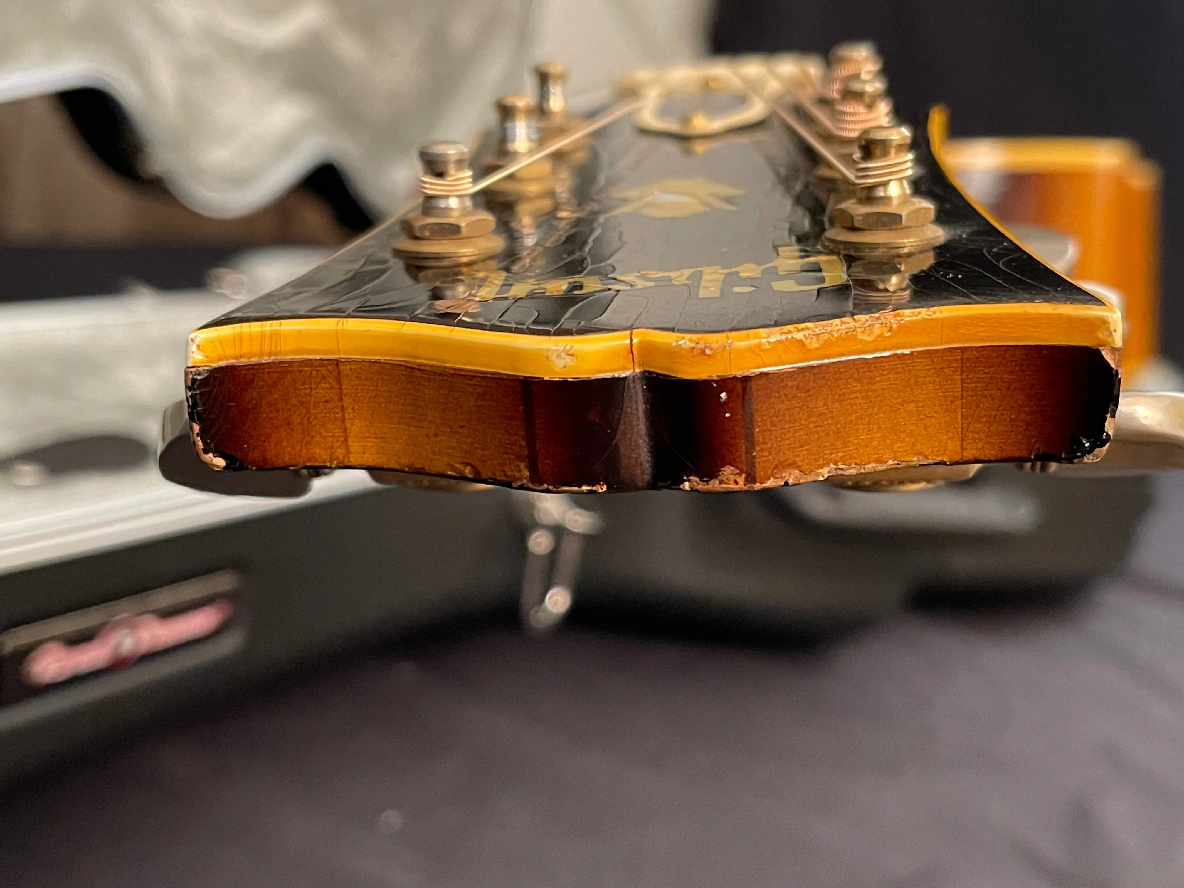 SOLD - Gibson J-200 1968 Player's Guitar
