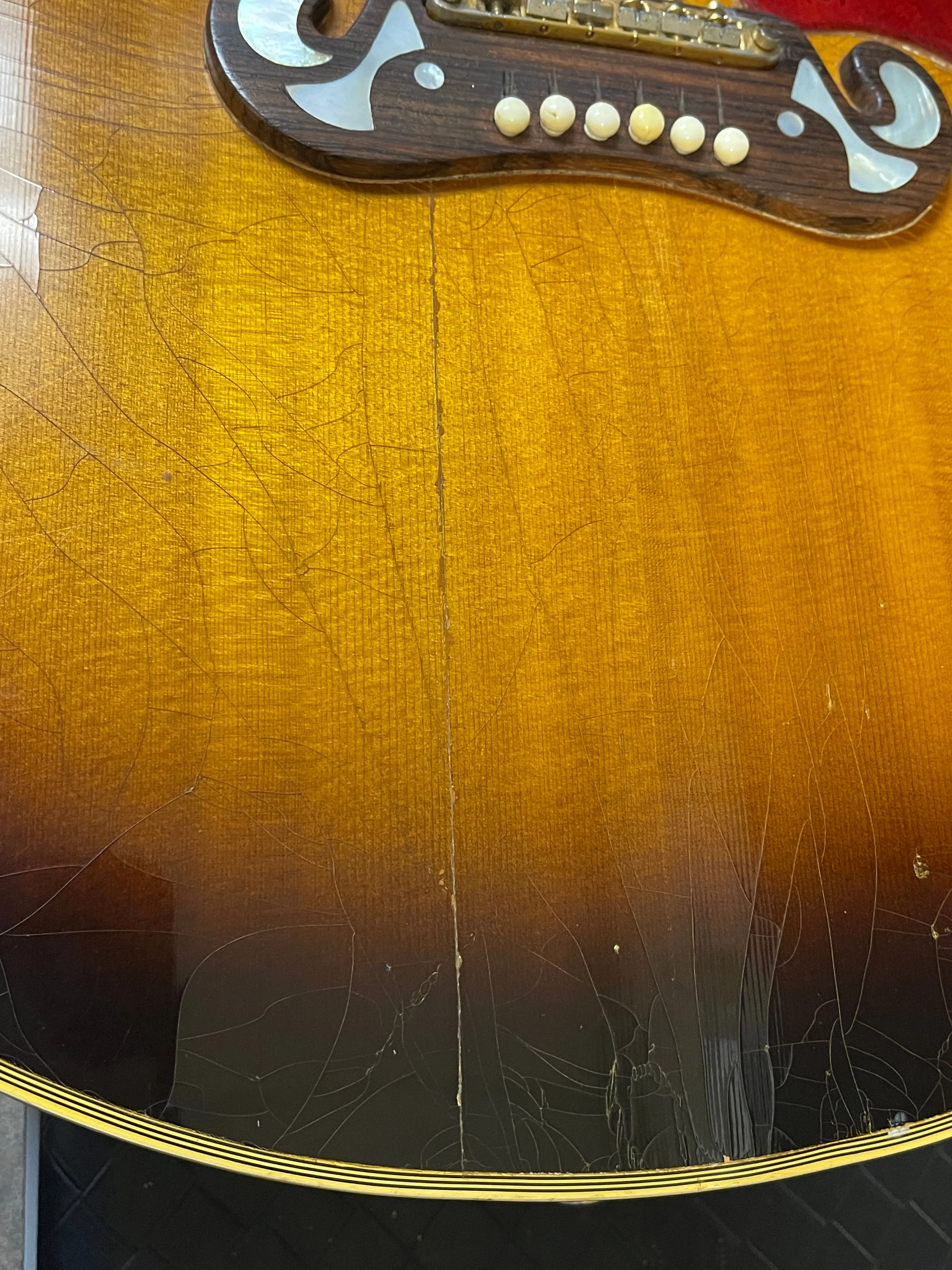 SOLD - Gibson J-200 1968 Player's Guitar