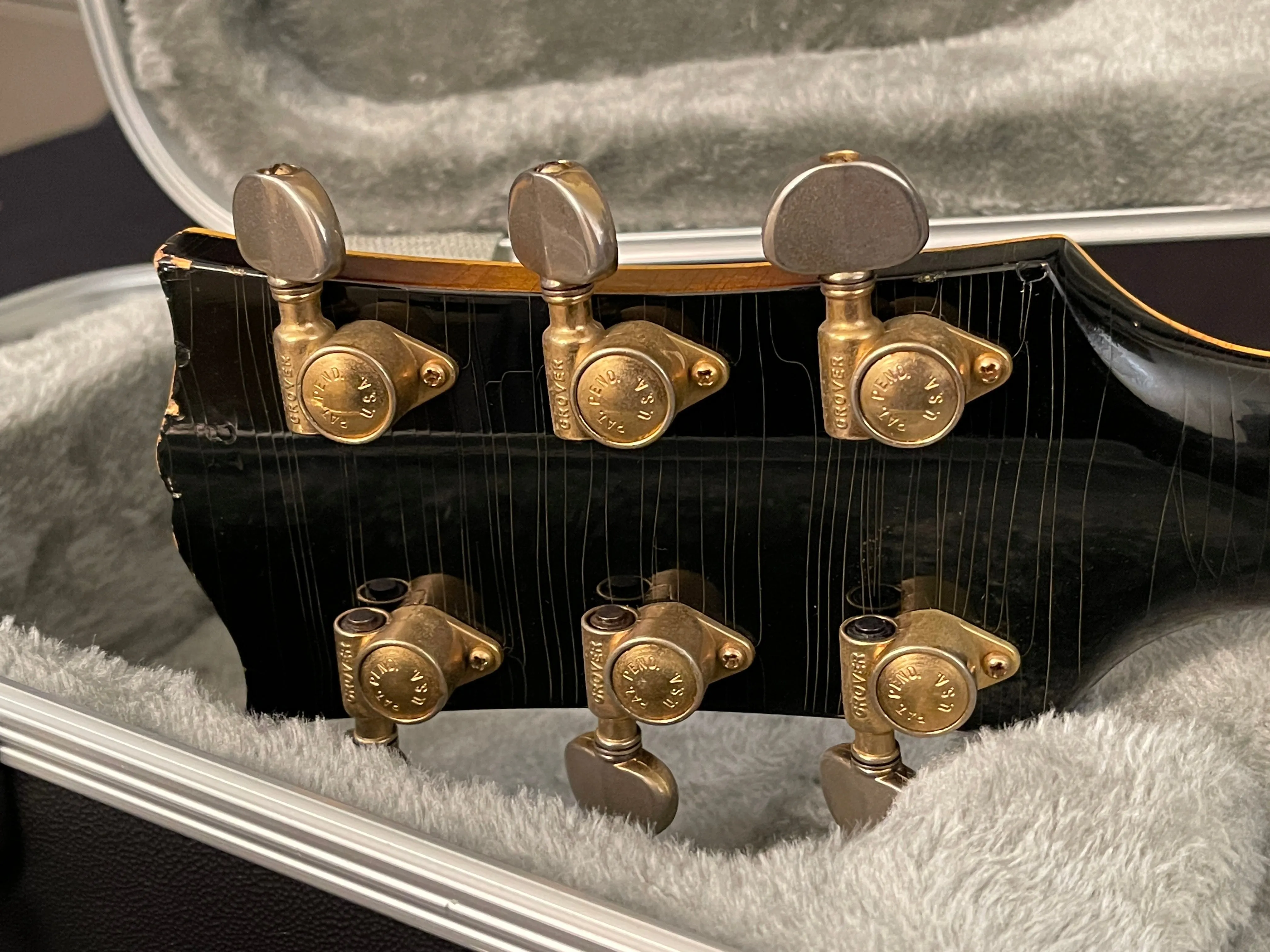 SOLD - Gibson J-200 1968 Player's Guitar