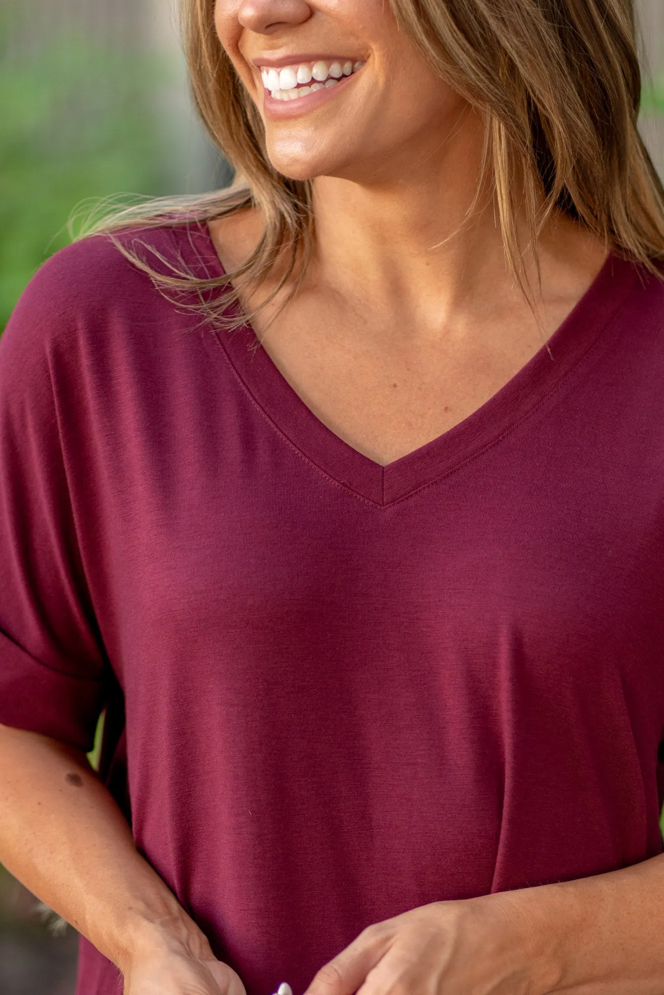 Super Soft Tee High Low Hem V Neck Top - Burgundy