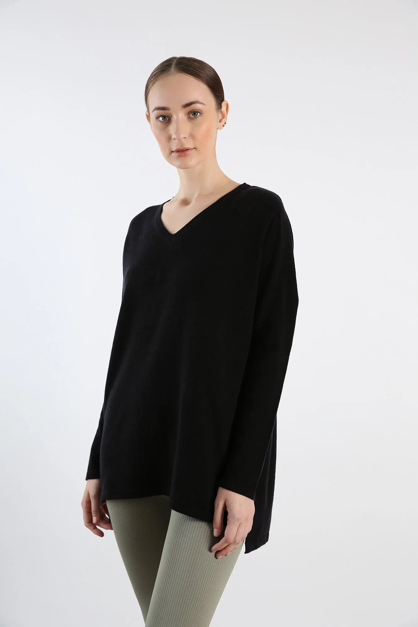 V neck Pure Cashmere Sweater - Black
