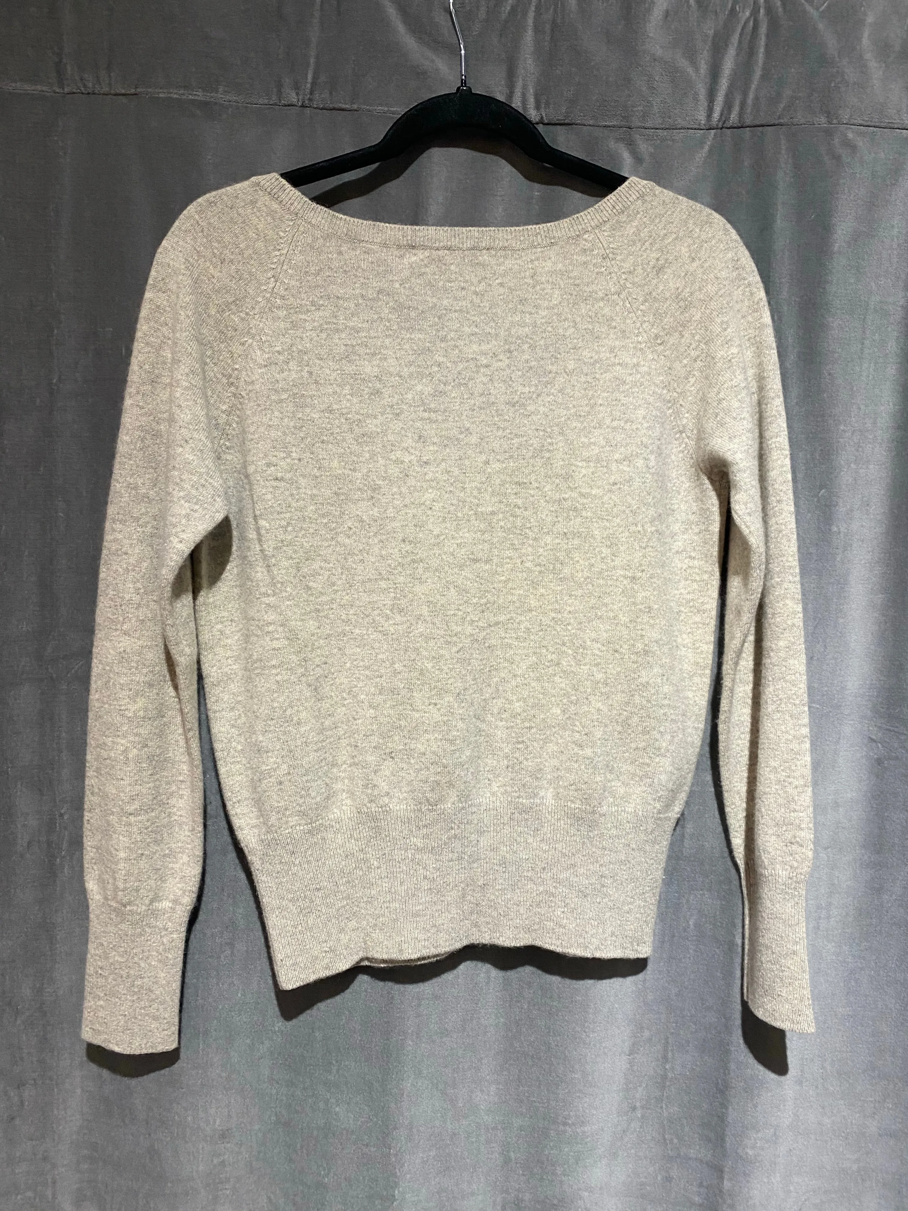 VInce Long Sleeve Cropped V Neck Sweater